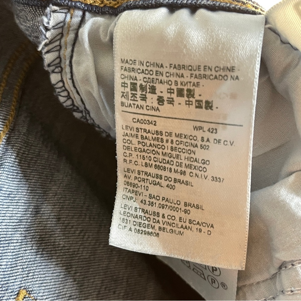LEVIS 724 HIGH RISE STRAIGHT Jeans zipper and Button Closure Medium Wash - Picture 13 of 15